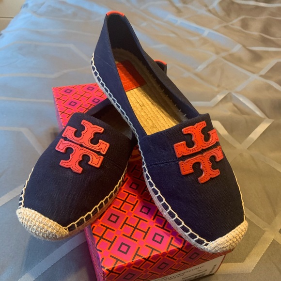 Tory Burch slide on shoes size 8 - Picture 2 of 3